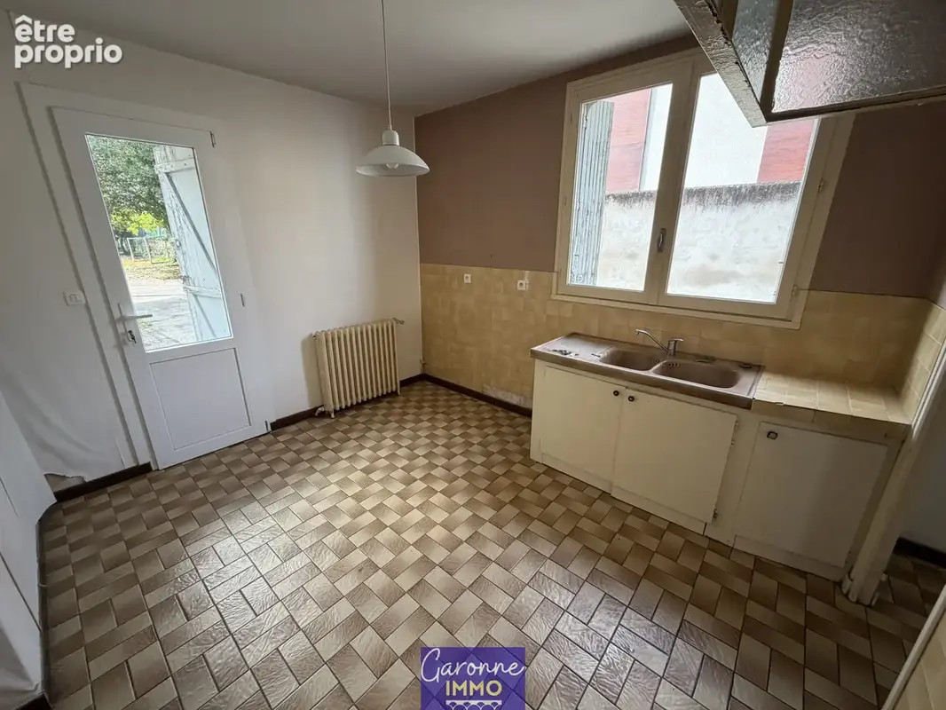 Maison de ville avec jardin et grande dépendance - photo 6
