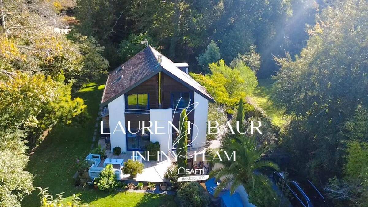 Photo 1 - Maison à PONT-AVEN