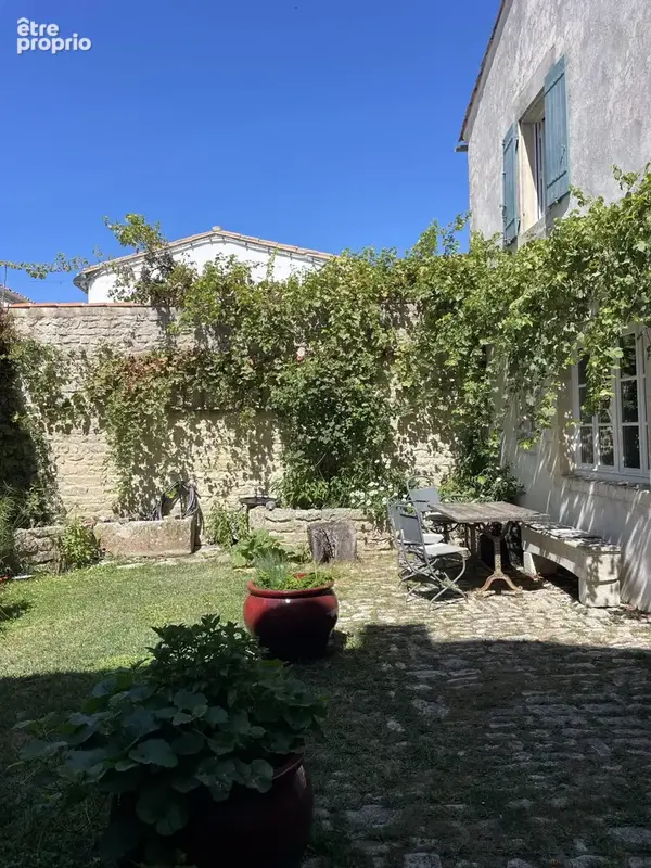 Maison 7 pièces 230 m² à vendre à Sainte-Marie-De-Re (17740) - photo 2