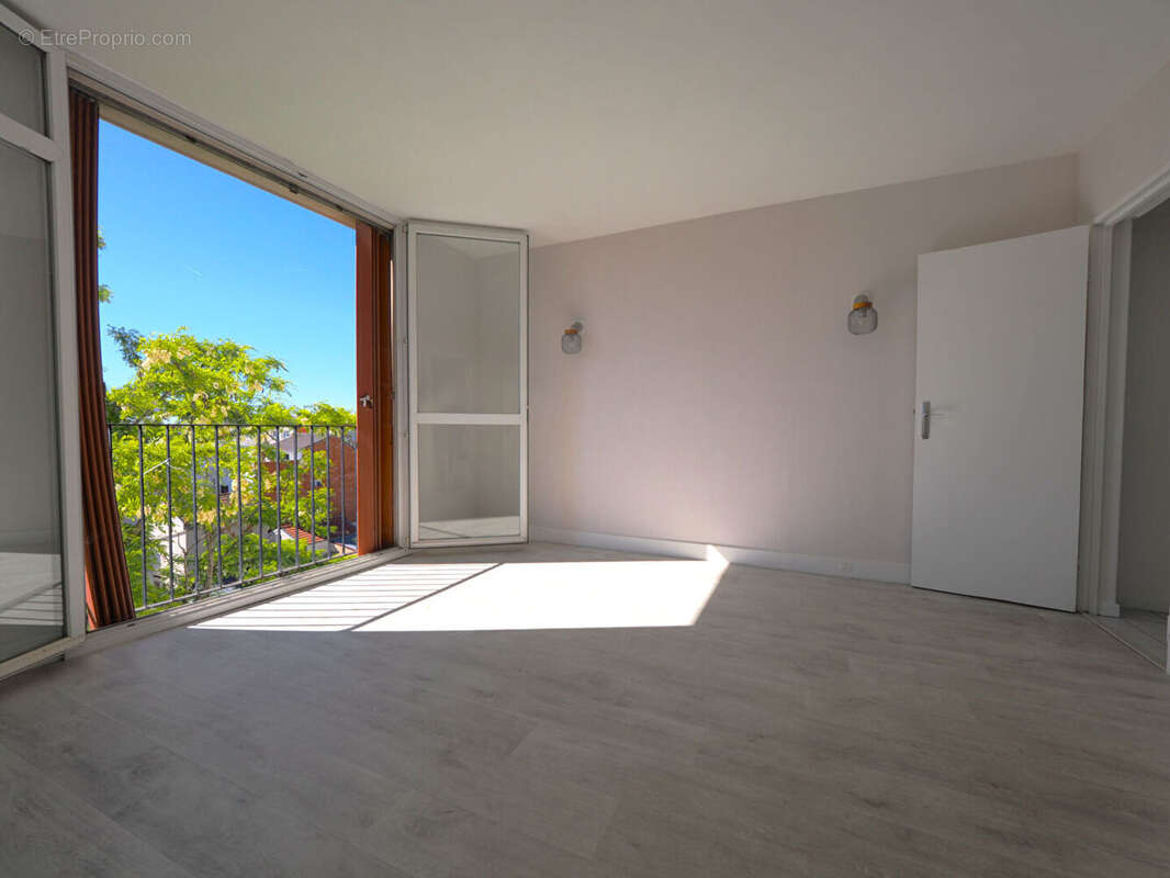 Appartement à ROMAINVILLE