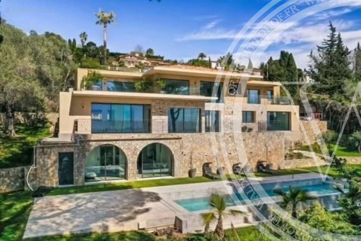Maison à MOUGINS