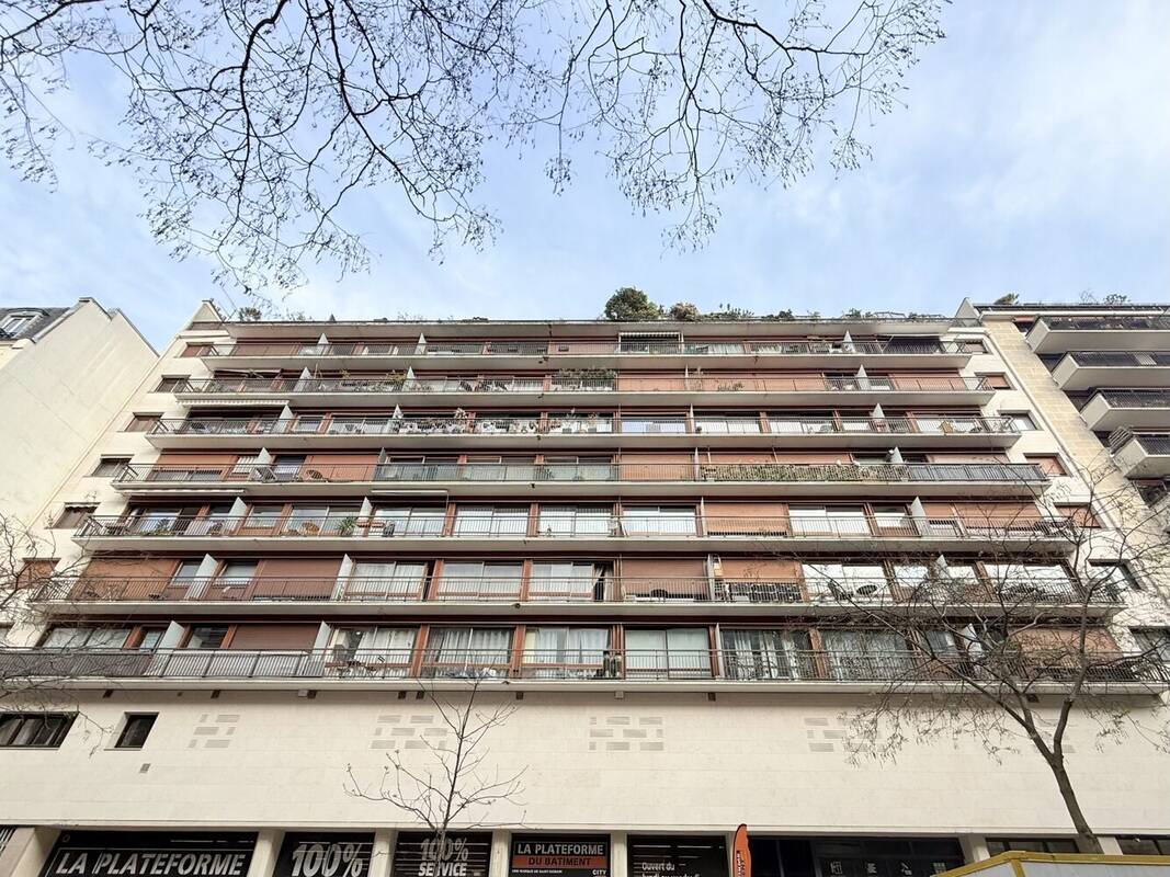 Parking à PARIS-12E