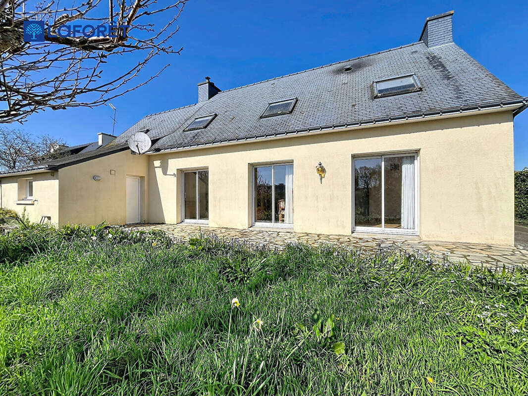 Maison à SAINT-THURIAU