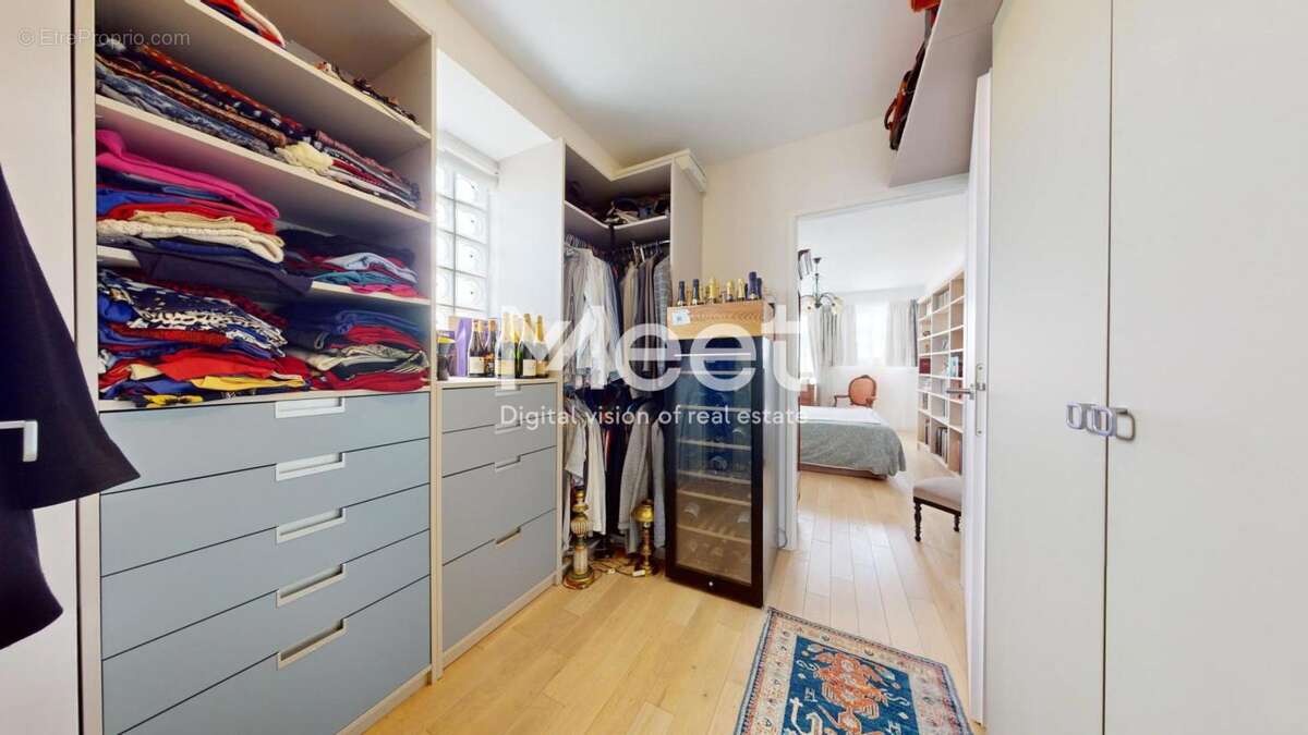 Appartement à PARIS