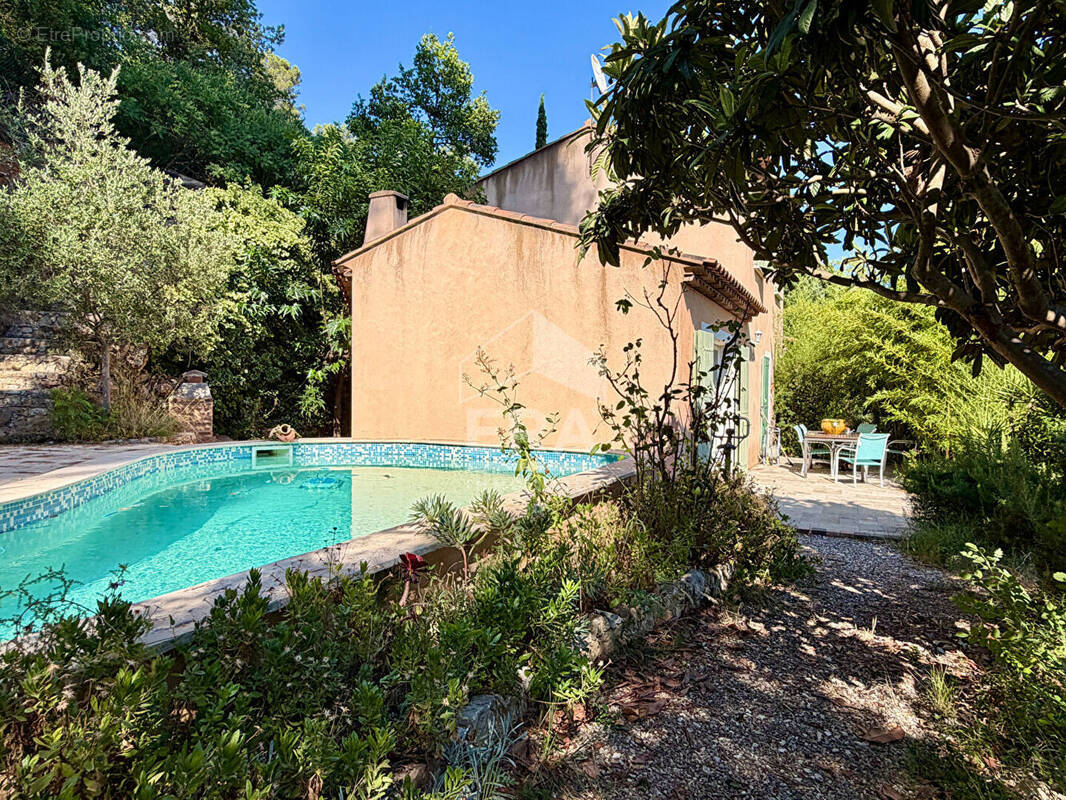 Maison à LE LUC