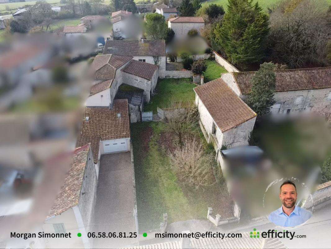 Maison à SAINT-AMANT-DE-BOIXE