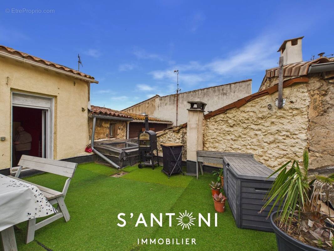 Maison à VILLENEUVE-LES-BEZIERS