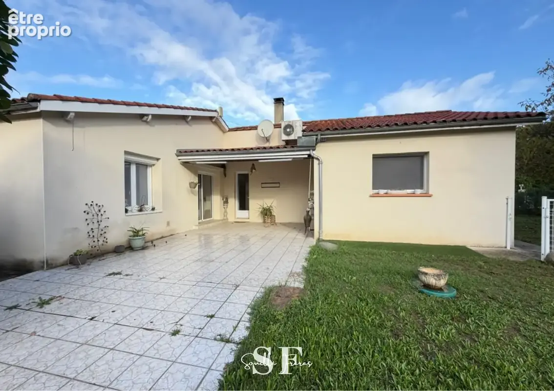 Brax - villa de plain pied avec double garage - dependance - terrain clos. - photo 10