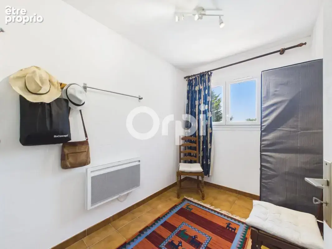 Propriete au calme absolu & sans vis-a-vis - villa sur 2 niveaux avec dependance et annexes - grand garage + bel espace de stati - photo 13