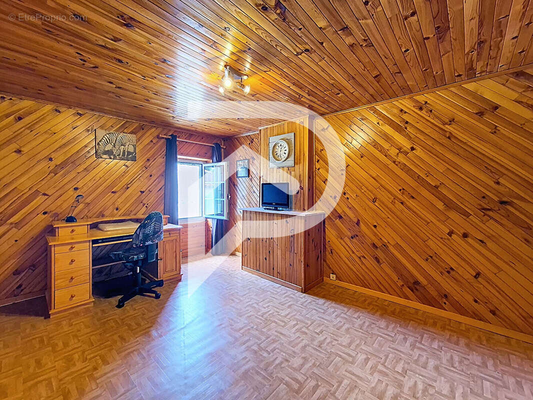 Maison à MALATAVERNE