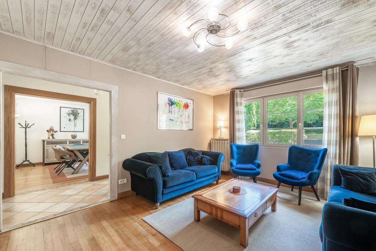 Maison familiale avec studio indépendant – 178 m2 – Chessy Bourg - photo 4