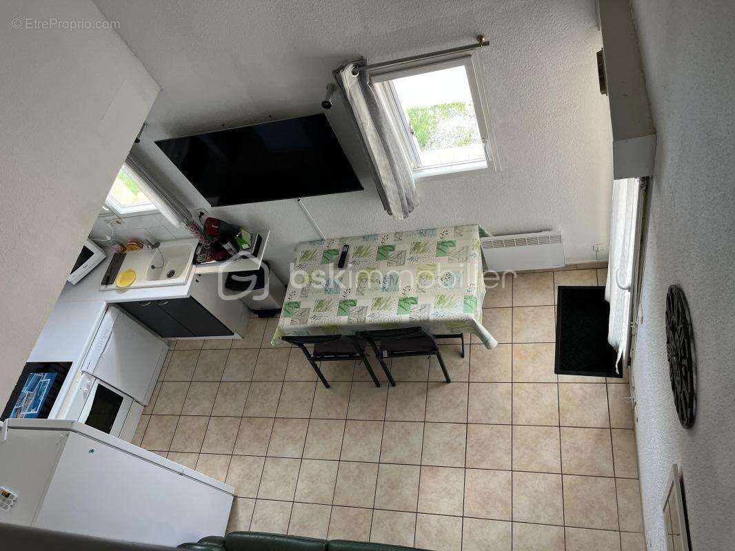 Dans résidence sécurisée face à la plage, appartement T5 avec terrasse, piscine et place de parking privative - photo 12