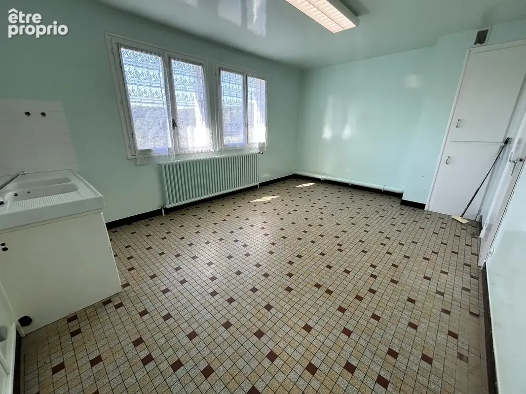 Maison 7 pièces, 180 m2 habitables, avec grand grenier aménageable et garage double - photo 9