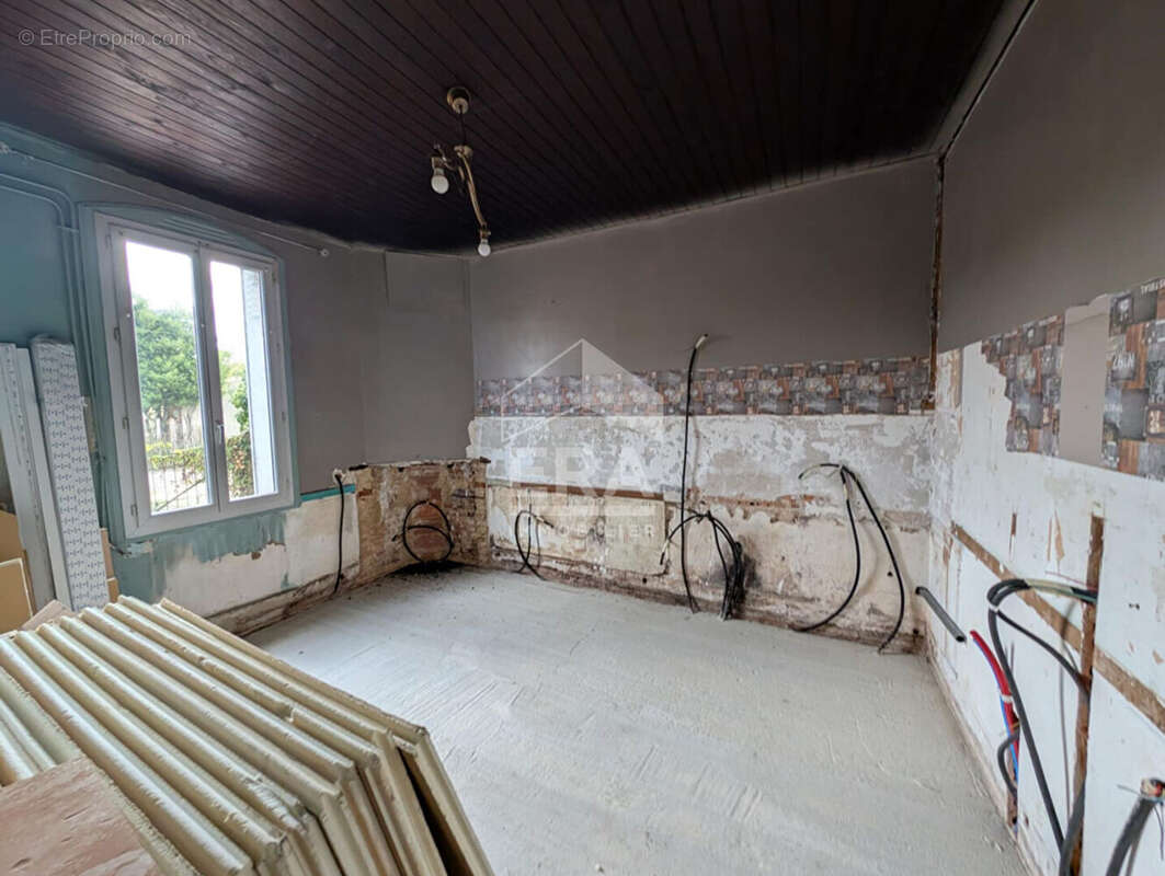 Maison à MONTPON-MENESTEROL