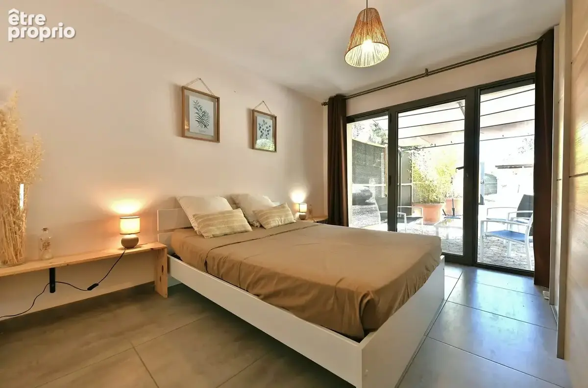 Maison méridionale de 230 m² avec maison d’invités, piscine et jardin dans Uzès - photo 15