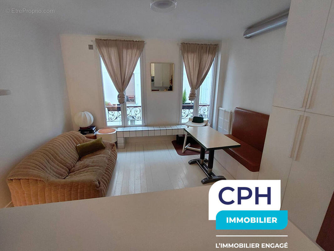 Appartement à PARIS-18E