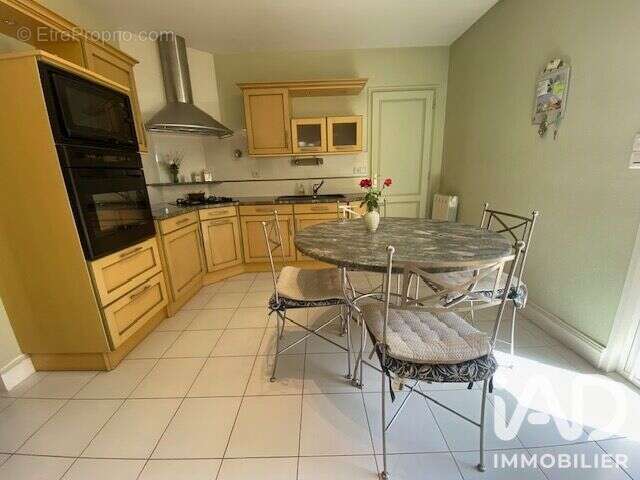 Maison 130 m² à Juigne-Sur-Sarthe  - photo 4
