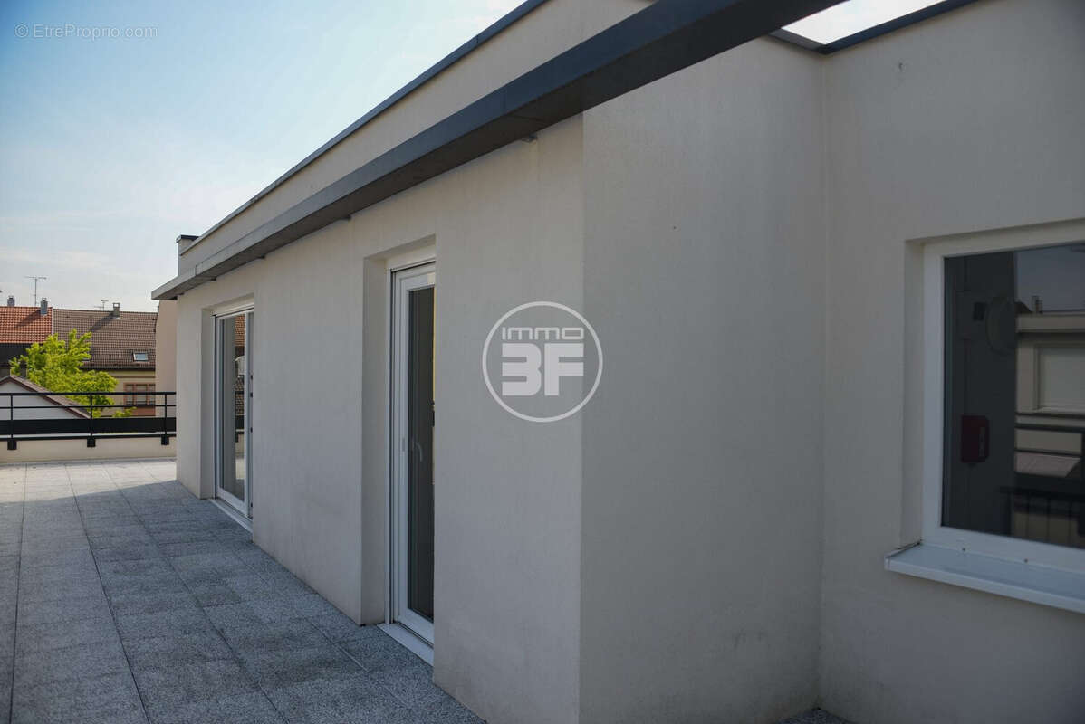 Appartement 84 m² à Saint-Louis  - photo 7