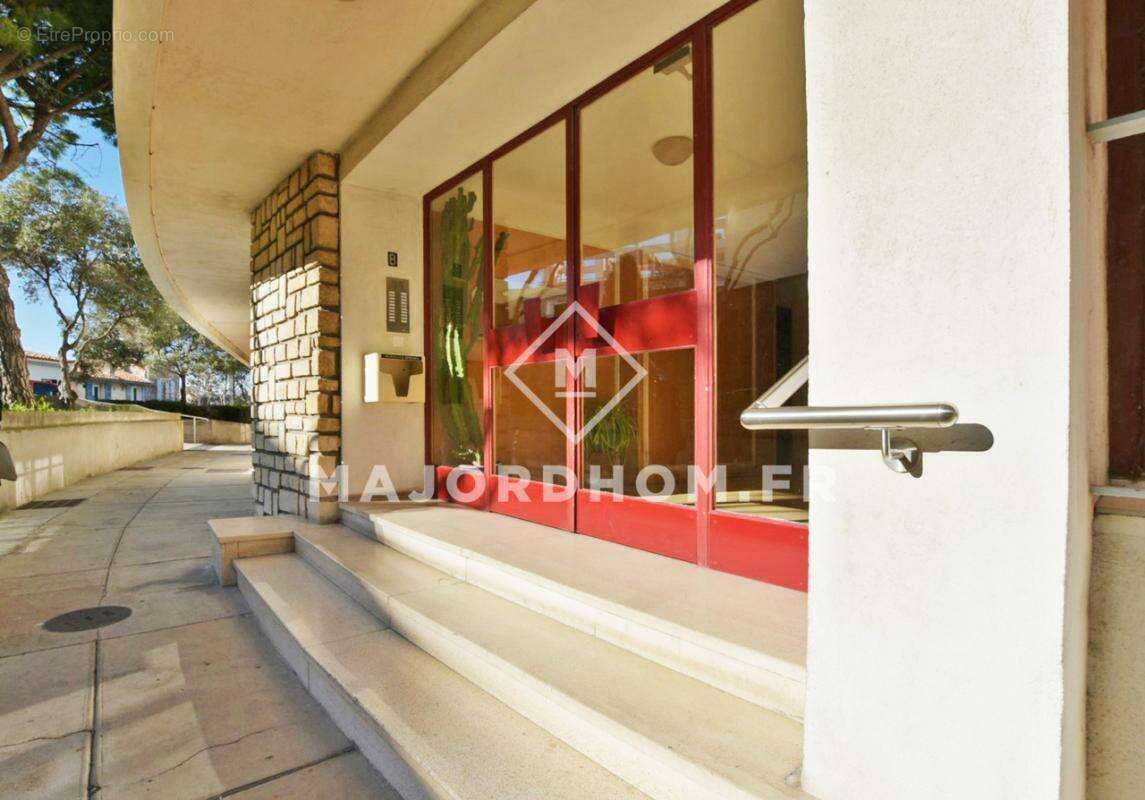 Appartement à MARSEILLE-7E