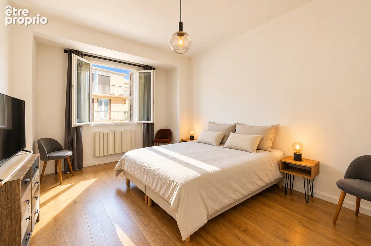 Bastia centre-ville - appartement t4 de 90 m² avec balcons - photo 7