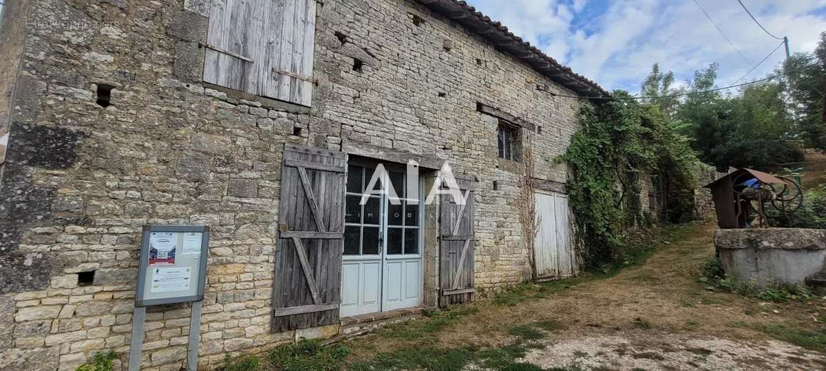 Appartement à MAINE-DE-BOIXE