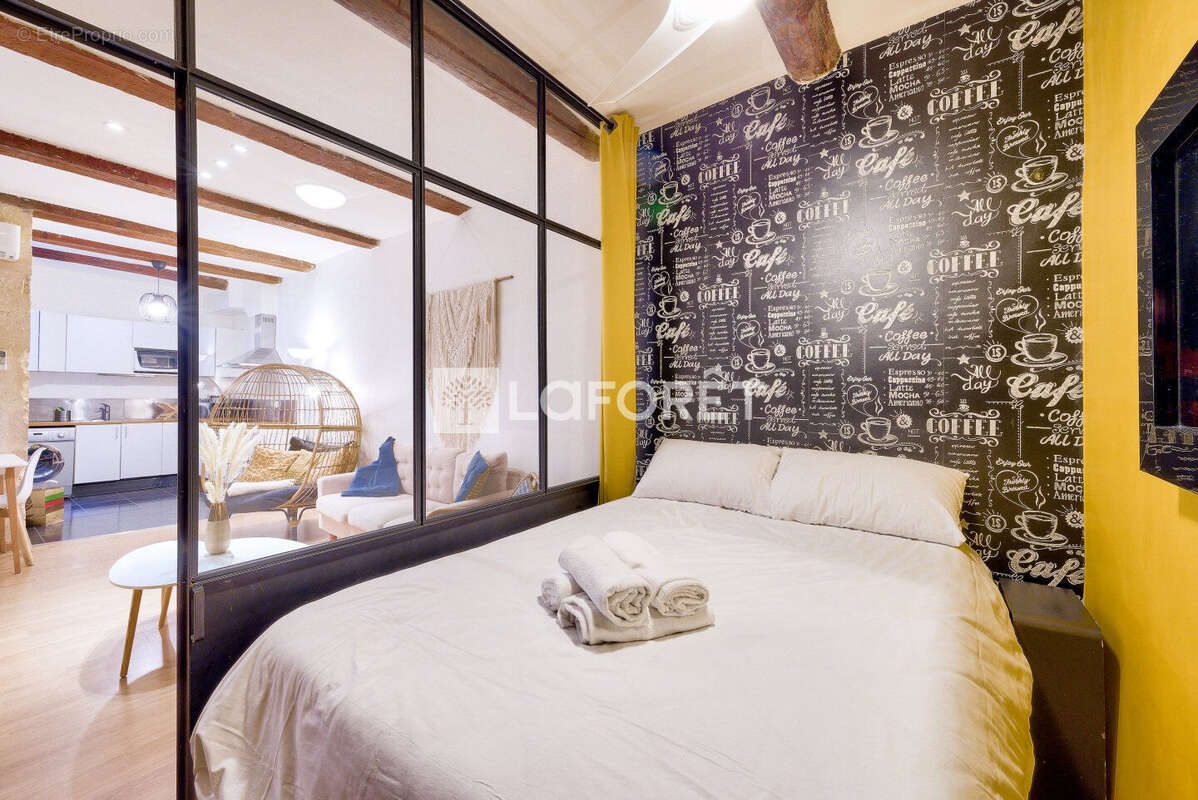 Appartement à MARSEILLE-1E