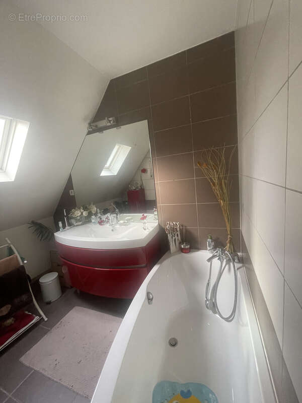 Maison à NOTRE-DAME-DE-BONDEVILLE