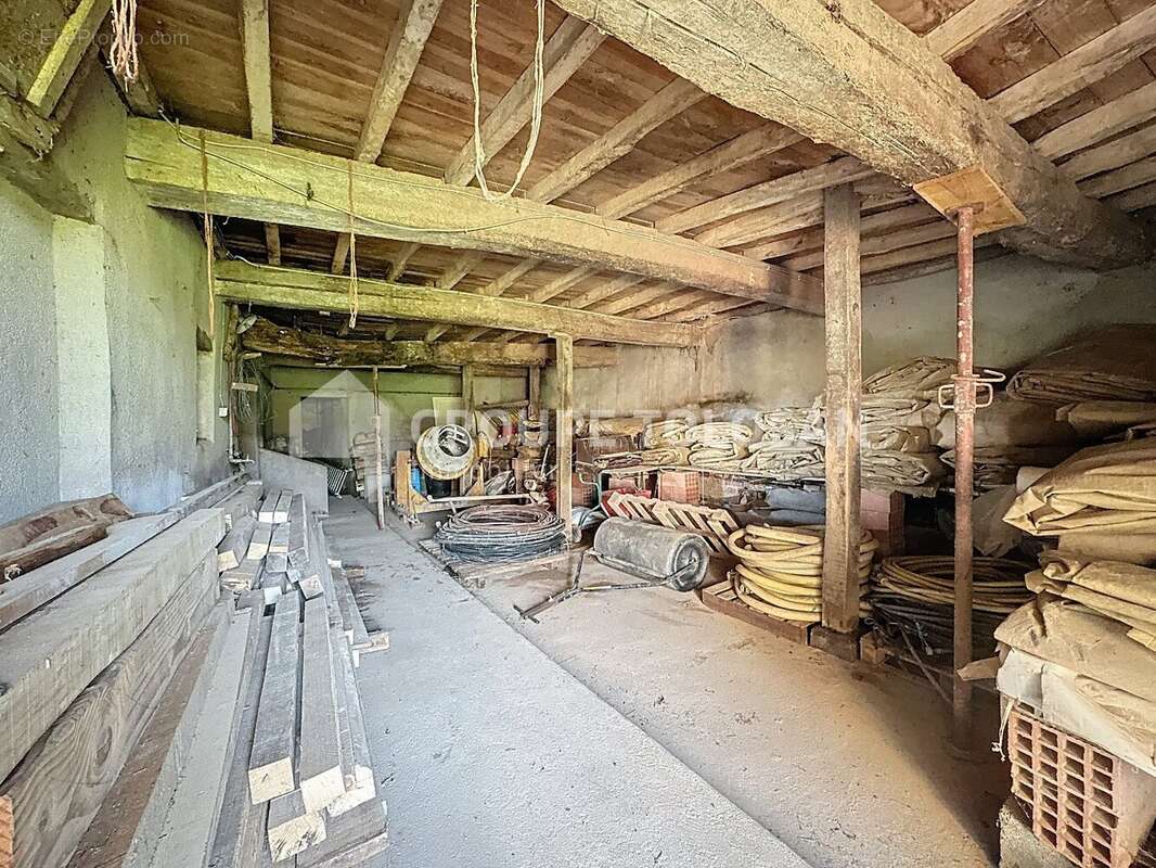 Maison à SAINT-SULPICE