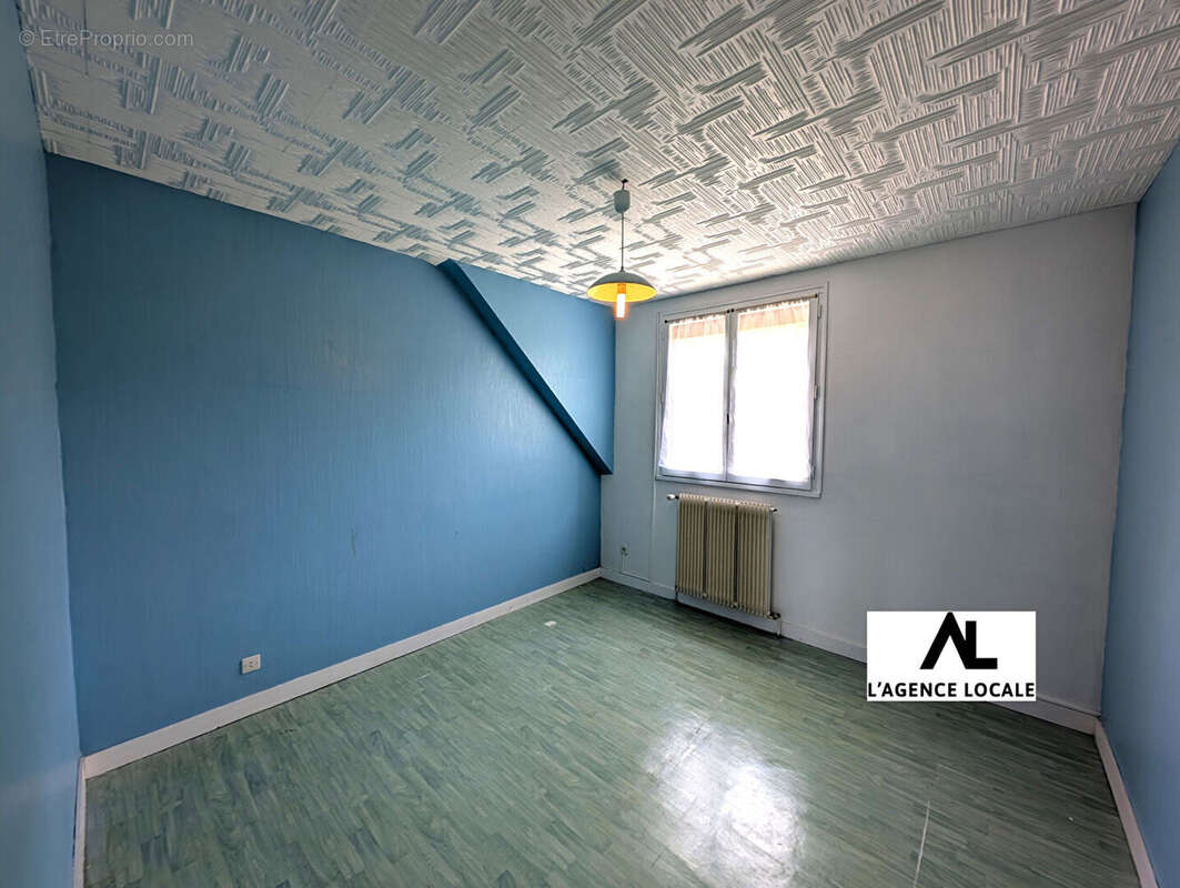 Maison à LES PONTS-DE-CE