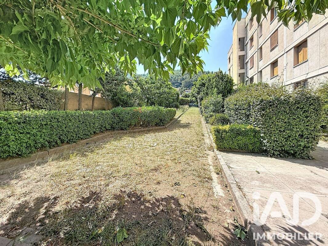 Photo 1 - Appartement à MARSEILLE-11E