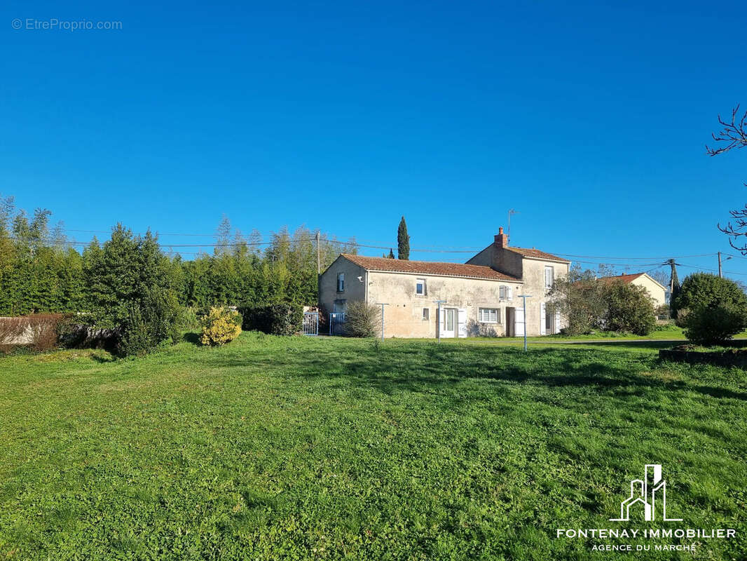 Maison à FONTENAY-LE-COMTE