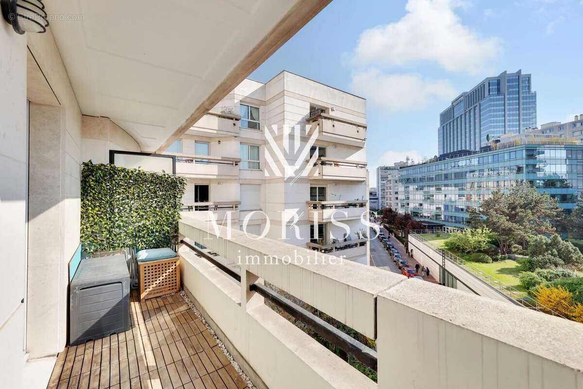 Appartement à LEVALLOIS-PERRET