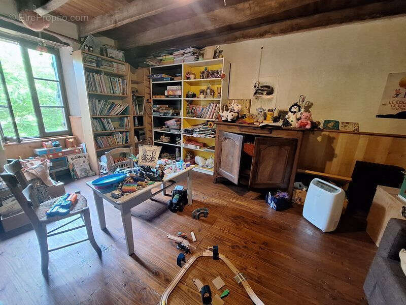 Maison à GAGNAC-SUR-CERE