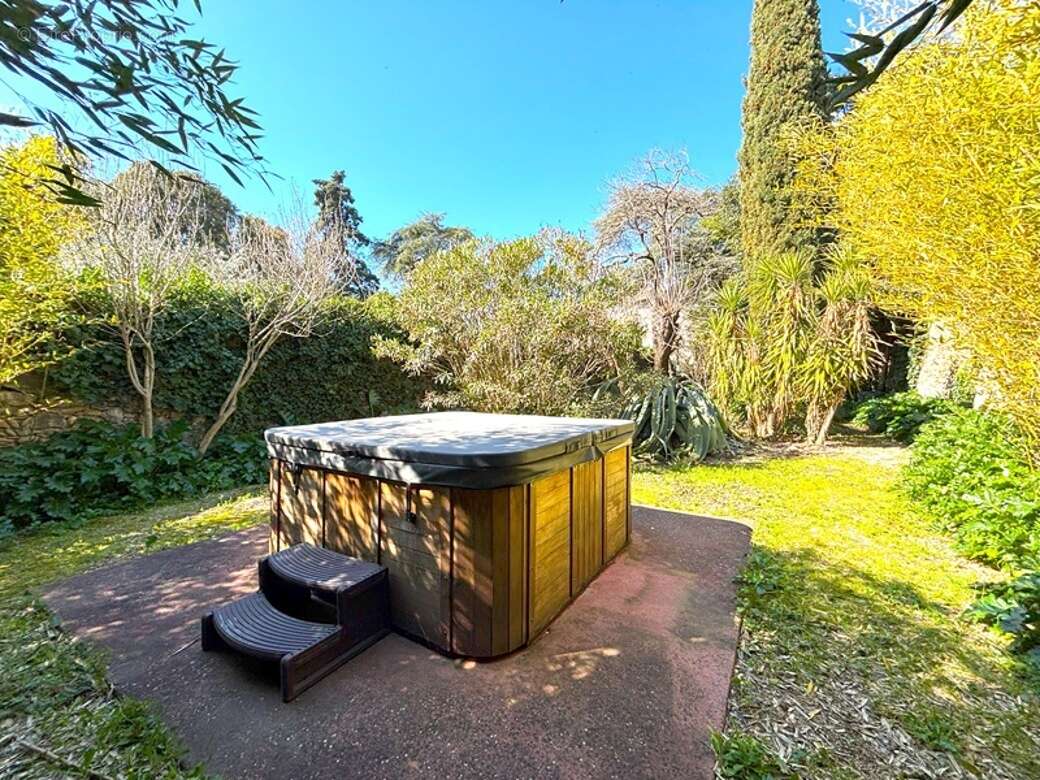 Maison à PONT-SAINT-ESPRIT