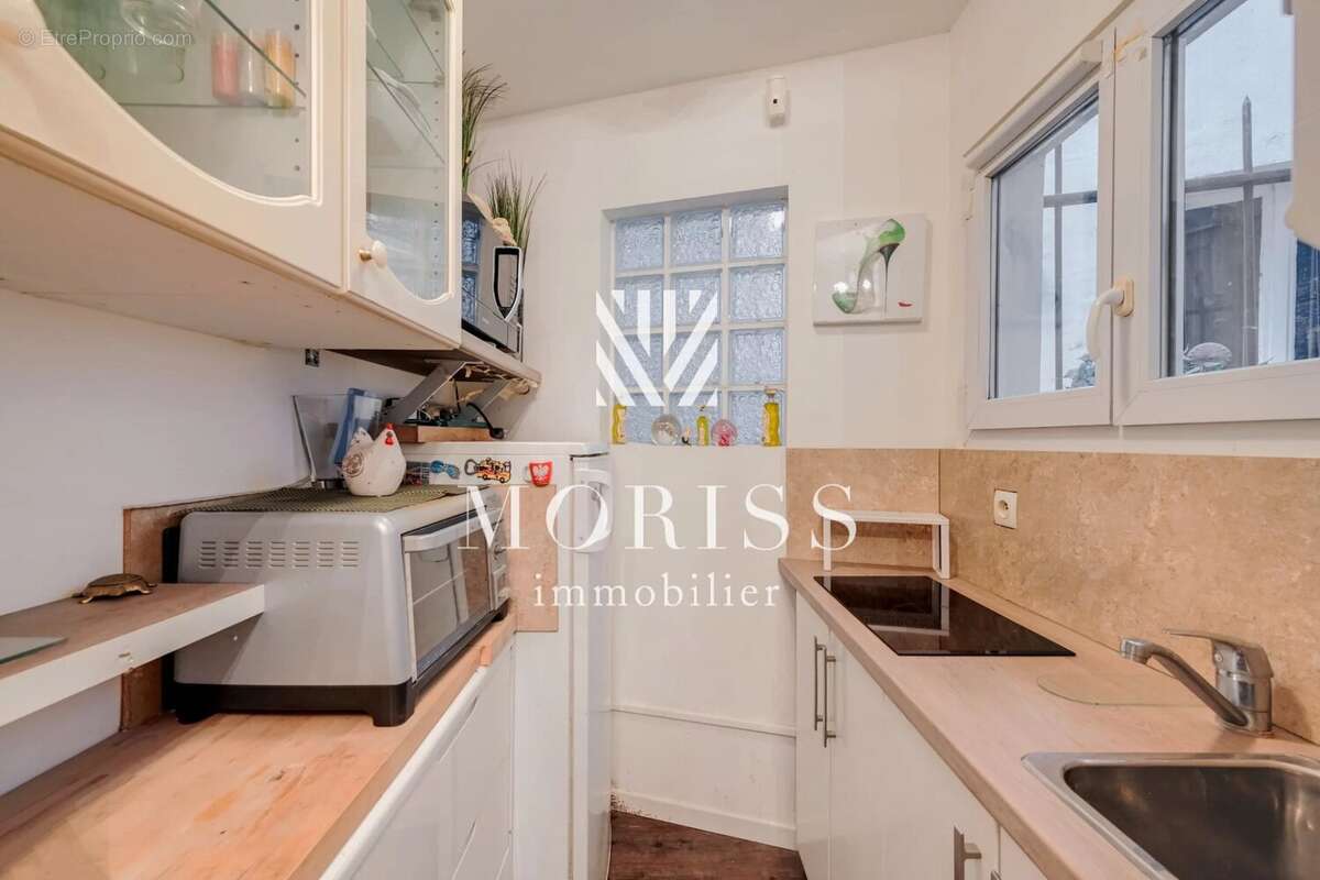 Appartement à PARIS-17E