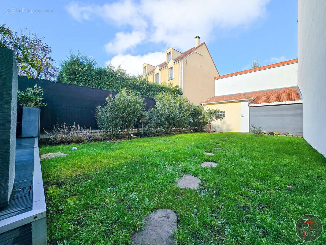 Maison à FONTENAY-SOUS-BOIS