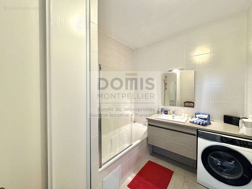 Appartement à LATTES