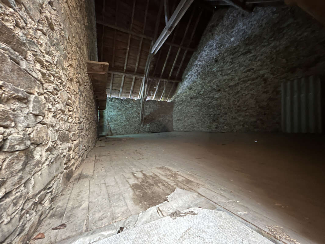 Appartement à NAUCELLE