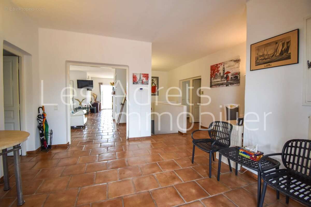 Maison à LES ADRETS-DE-L&#039;ESTEREL