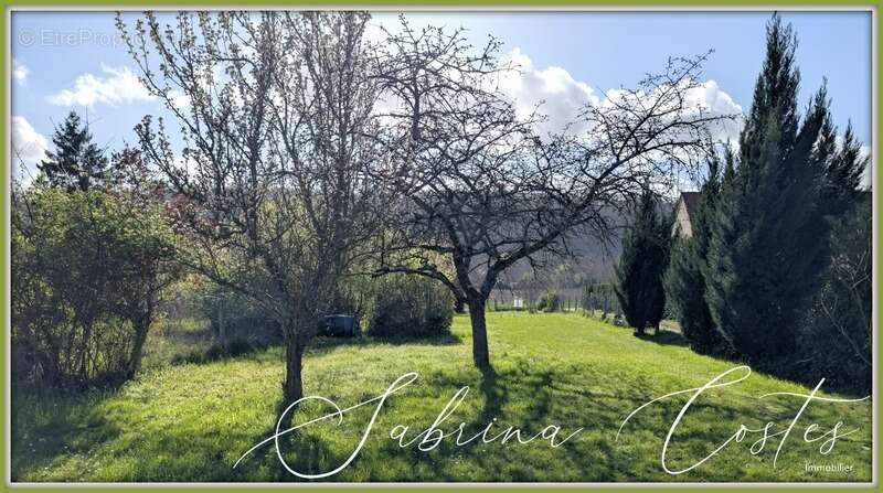 Terrain à LIMETZ-VILLEZ