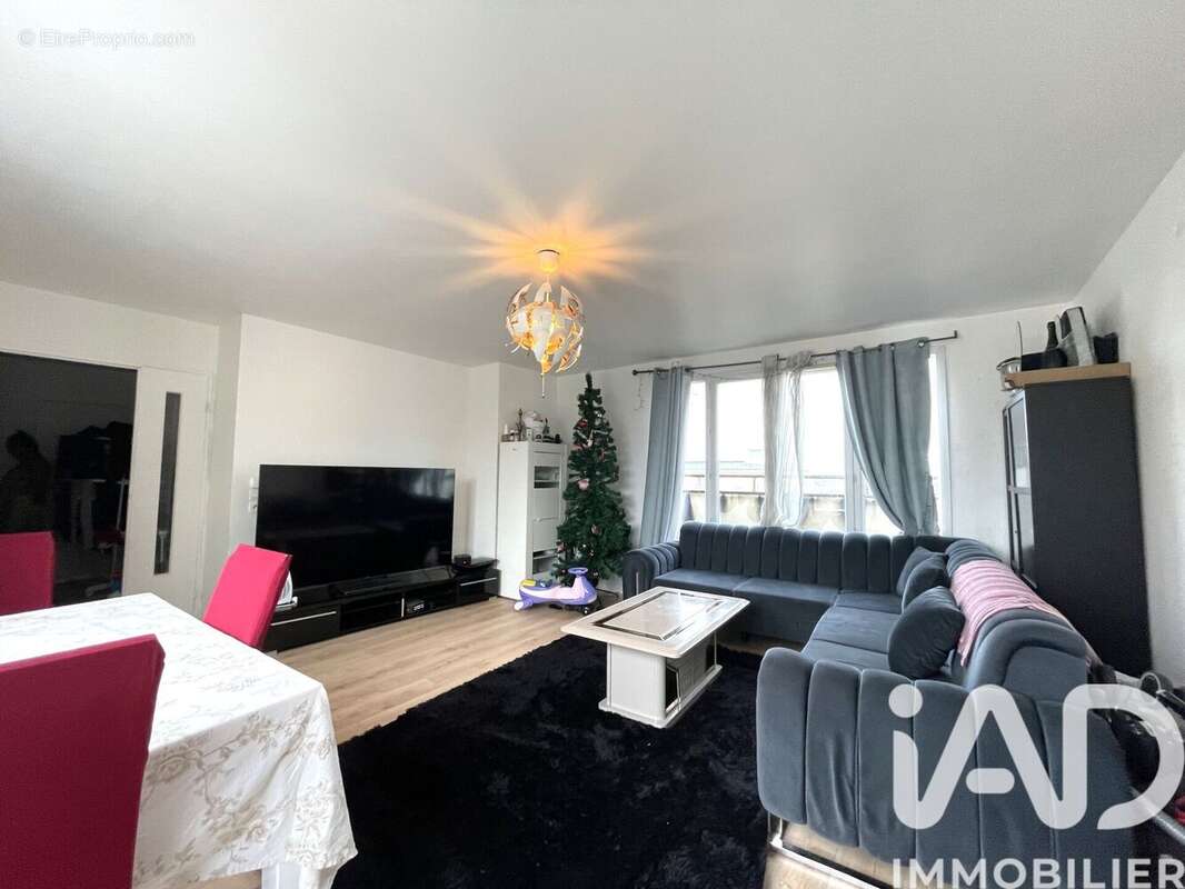 Photo 2 - Appartement à CORBEIL-ESSONNES