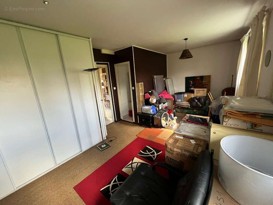 Maison à SAINT-CHERON