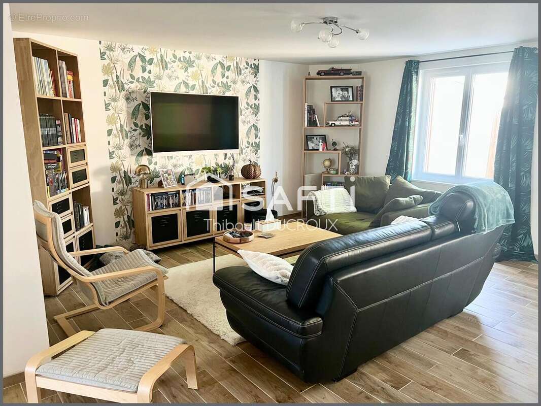 Photo 7