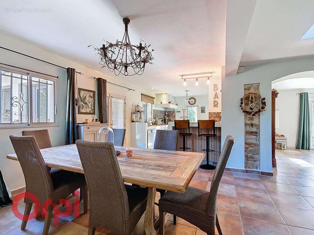 Maison à LA CADIERE-D'AZUR