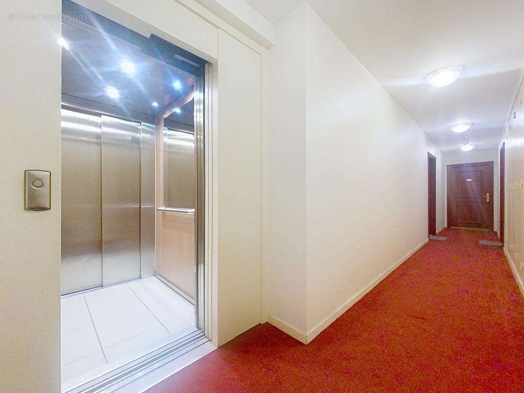 Appartement à LYON-8E