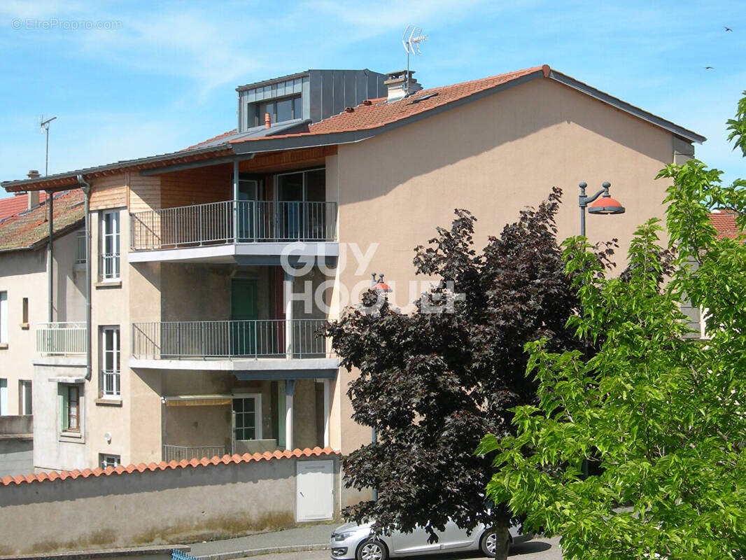 Appartement à BUSSIERES