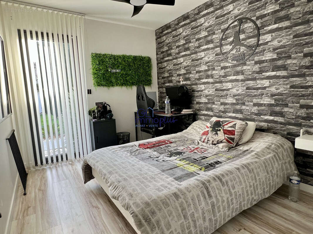 Maison à ROMANS-SUR-ISERE