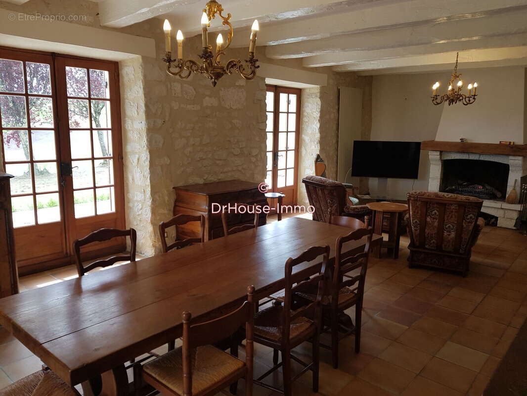 Maison 215 m² à Mensignac  - photo 375