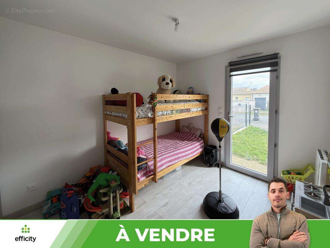 Maison à JAUNAY-CLAN