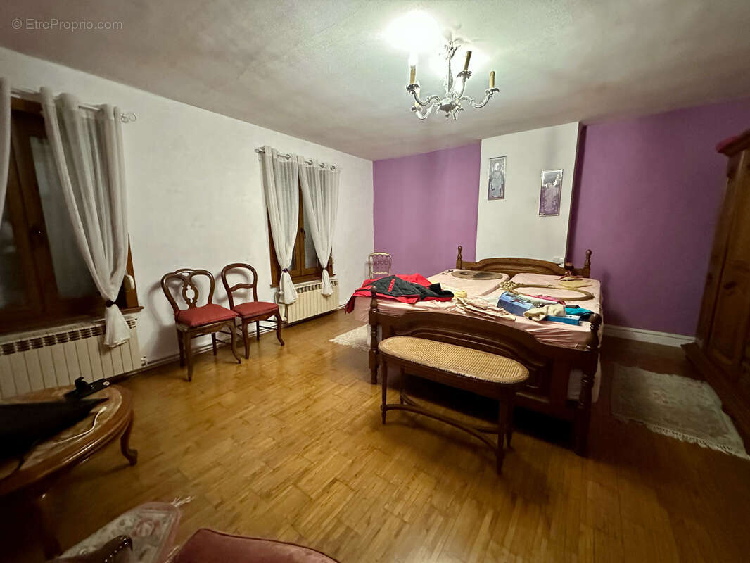 Maison à VIEUX-CONDE